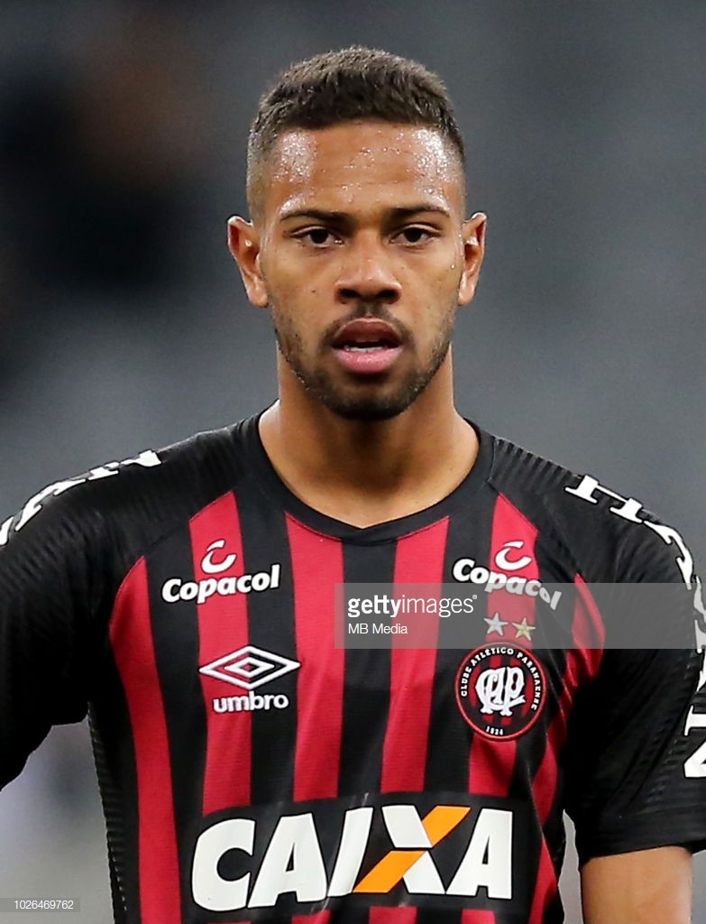 Mercato Juventus: Renan Lodi sotto la lente d'ingrandimento.