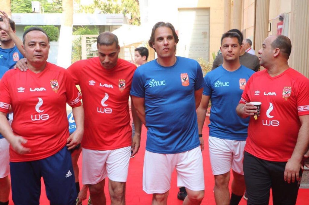 Nuno Gomes insieme alle leggende dell'Egitto