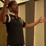 Buffon canta volare