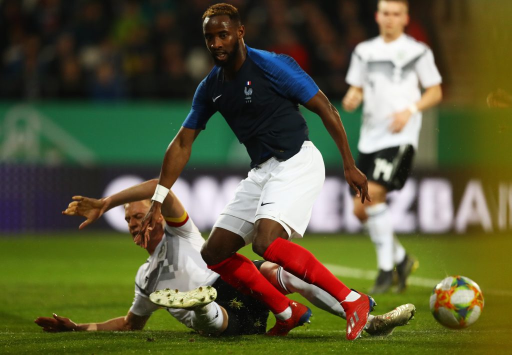 Mercato Juve: Moussa Dembelé nuovo obiettivo per l'attacco.