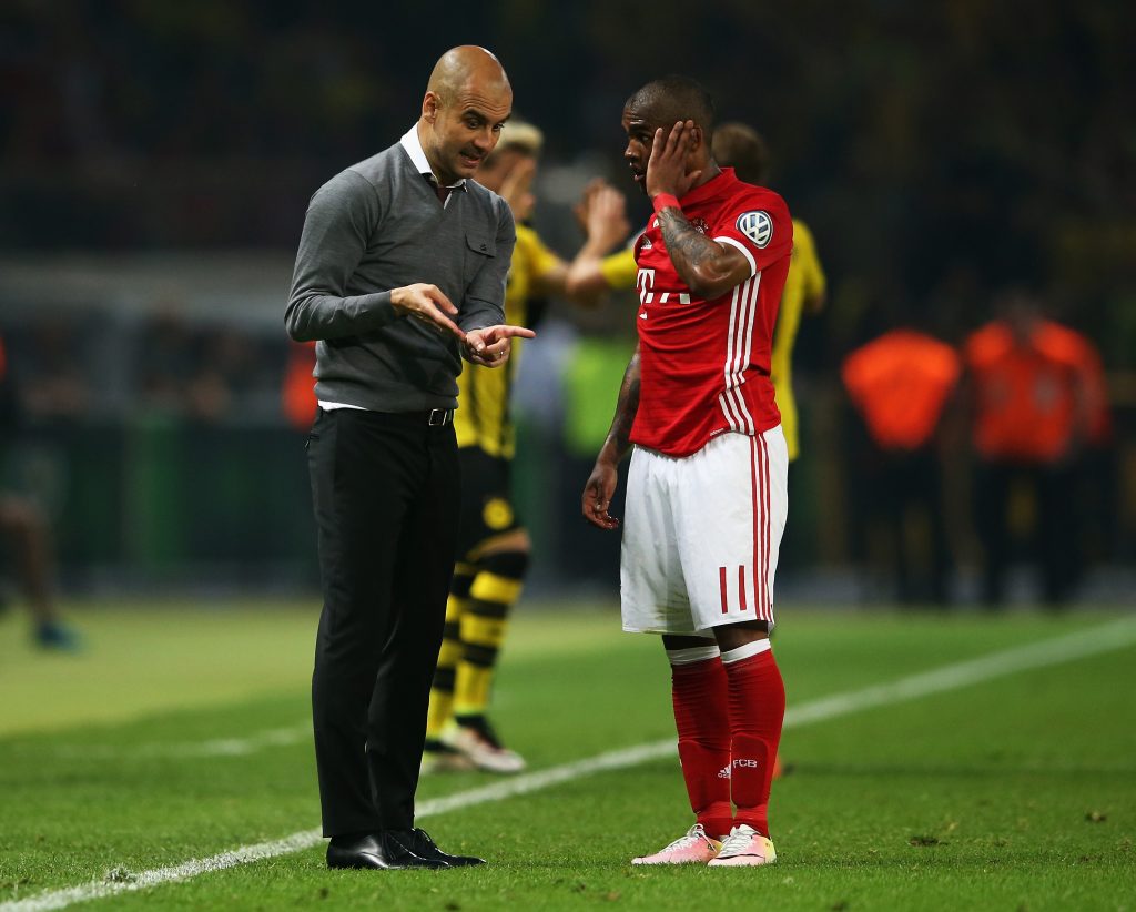 Douglas Costa e Guardiola ai tempi del Bayern Monaco