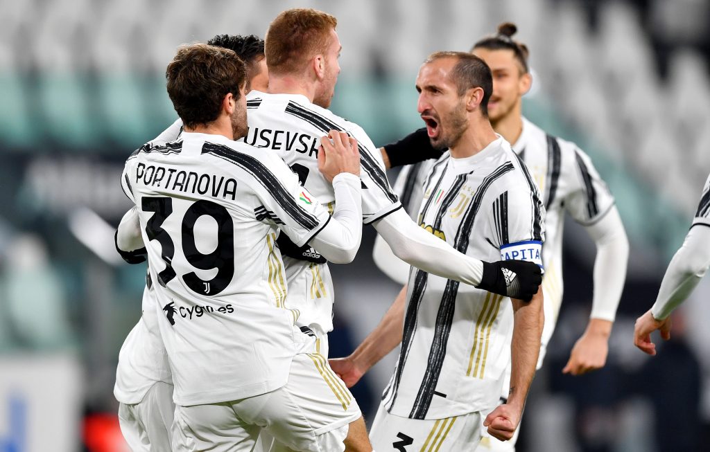 Juventus v Genoa CFC - Coppa Italia