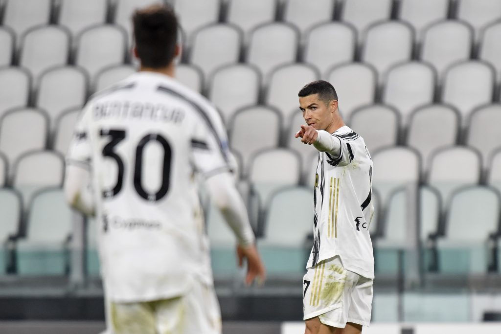 Cristiano Ronaldo e Rodrigo Bentancur
