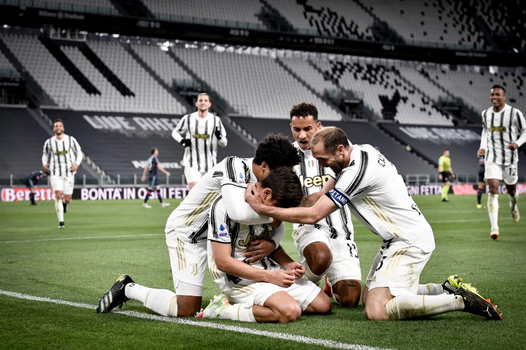 Paulo Dybala e Weston McKennie e Giorgio Chiellini