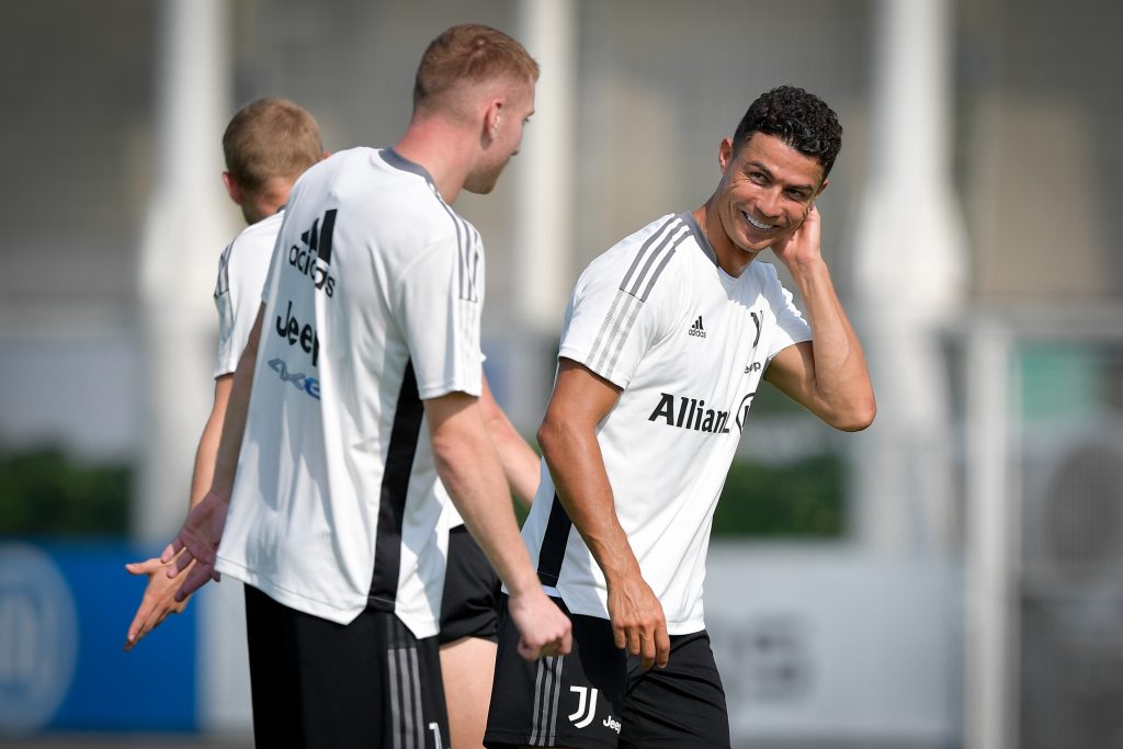 Cristiano Ronaldo e Dejan Kulusevski