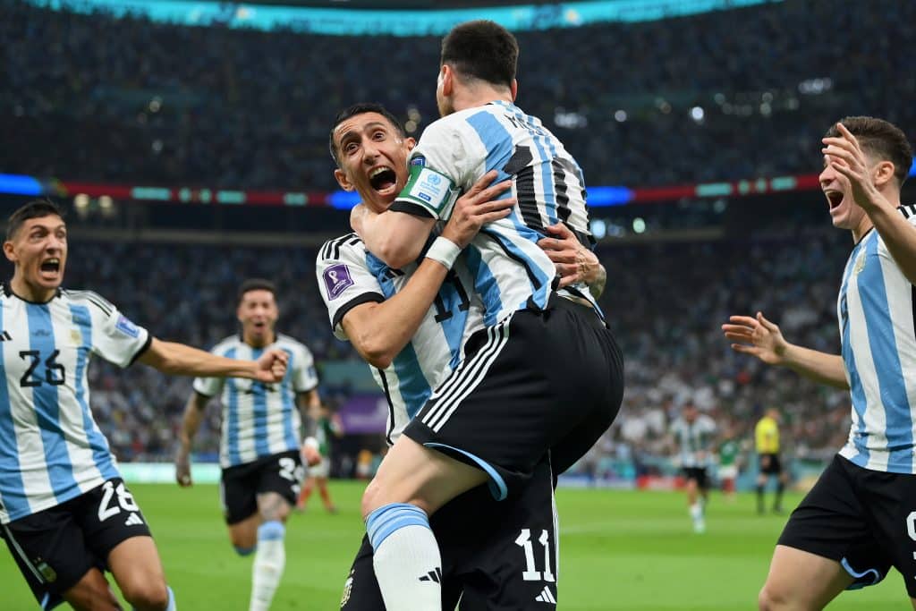 L'esultanza smodata di Di Maria al gol di Messi