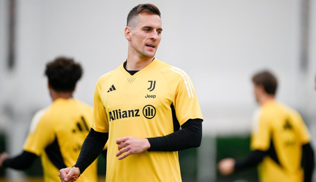Arkadiusz Milik (9) (1)